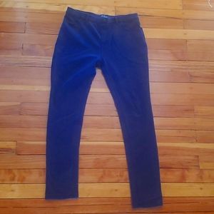 They are khaki pants